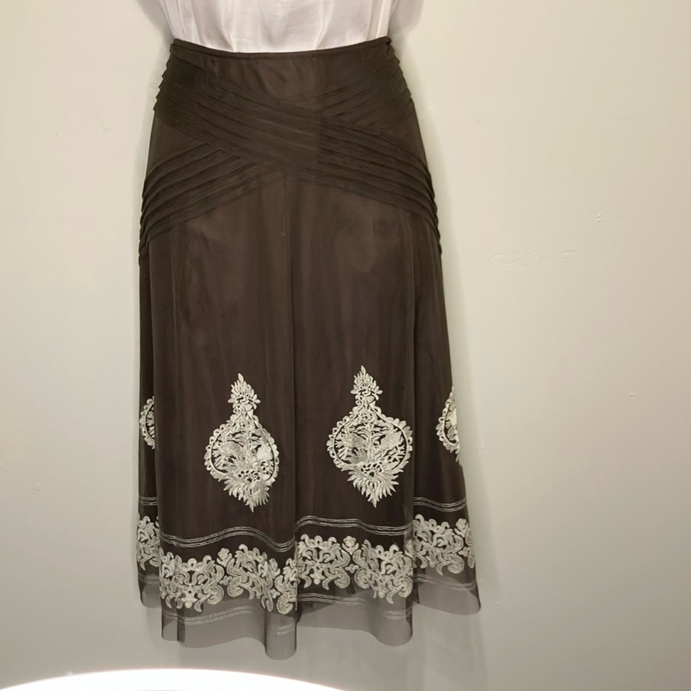 Elegant Brown Skirt with White Embroidery
